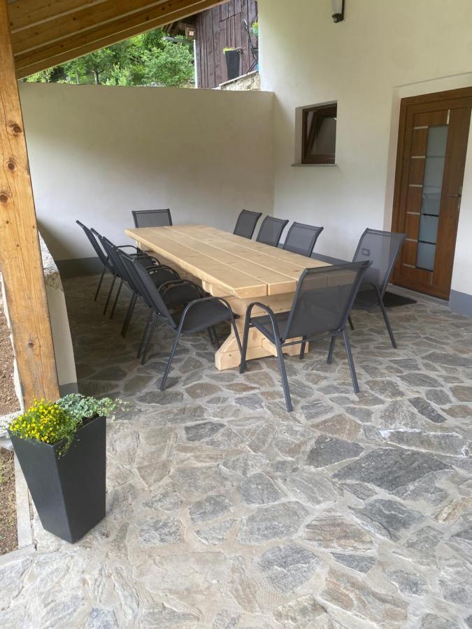 Posestvo Tmzek Villa โบเว็ก ภายนอก รูปภาพ