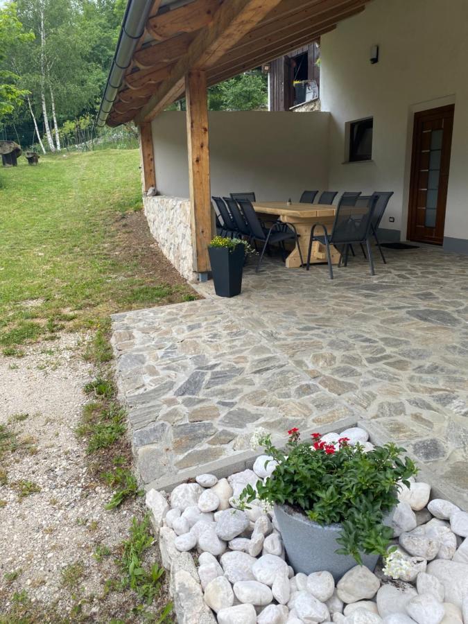 Posestvo Tmzek Villa โบเว็ก ภายนอก รูปภาพ